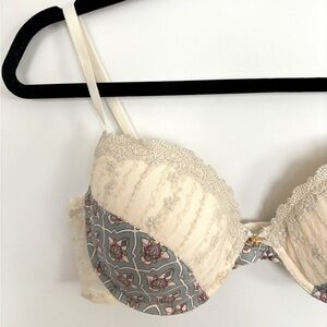 Jessica Simpson Padded Bra